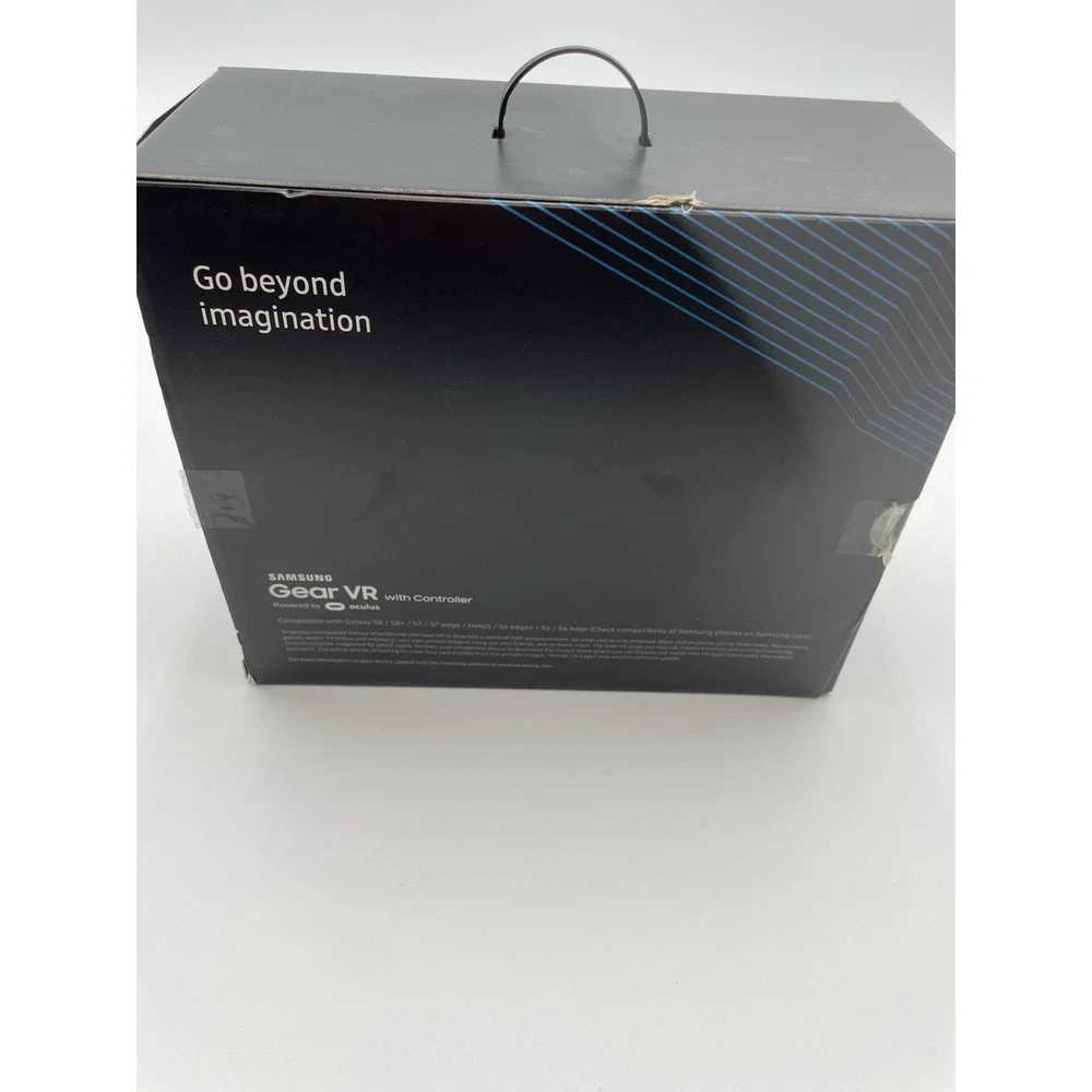 Samsung Gear VR Oculus SM-R324 with Controller and Manuals in Box